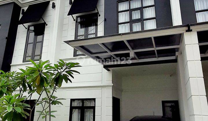 Rumah Modern 2 Lantai Semi-Furnished di Cinere 1