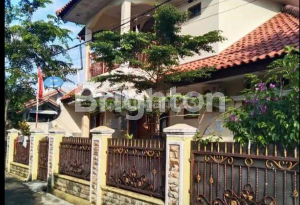 RUMAH IDAMAN 2 LANTAI CANTIK DAN NYAMAN 2