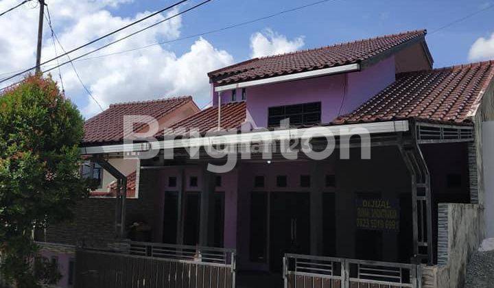 Rumah Konsep Elegant Dan Dihook Dekat Terminal Bus  1