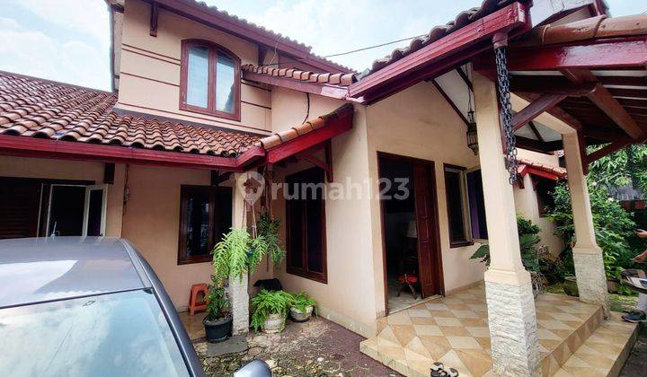 Cepatt!! Rumah Super Cantik Semi Furnish 2 lantai di Pondok Cabe 2