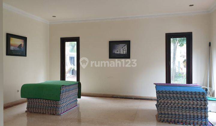 Rumah di Lebak Bulus Jakarta Selatan Ada Kolam Renang Lt 650 M2 1 2