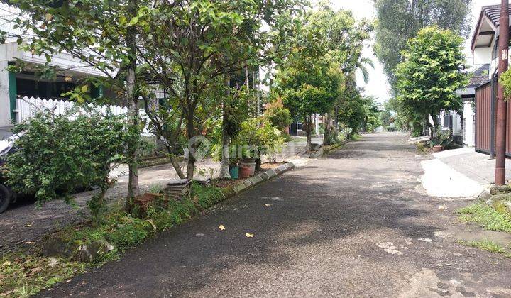  Rumah di KRR Kebun Raya Residance Dekat Stasiun Bogor
 2