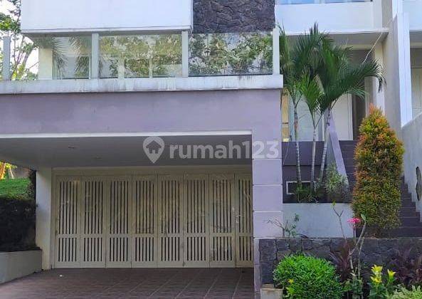 Rumah mewah halaman luas dan view Gunung Pancar 1