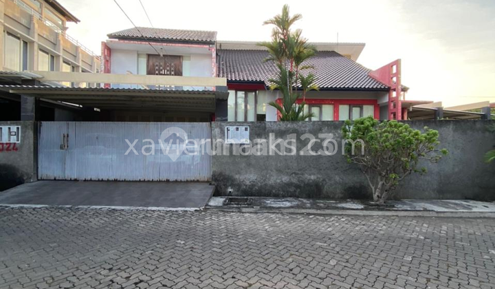 RUMAH VILLA KALIJUDAN INDAH HOOK
