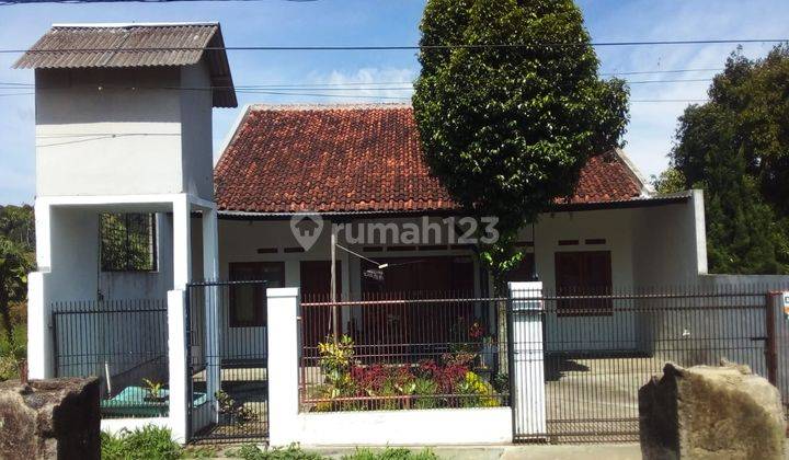 Rumah Asri nuansa pegunungan di Girihiem Sariwangi 1