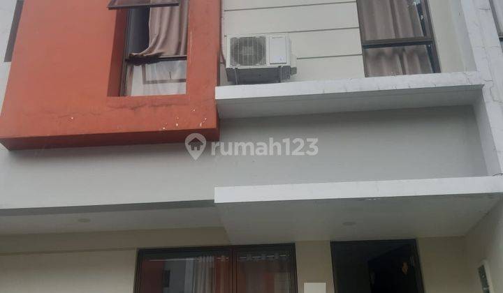 Rumah Minimalis Bagus Dalam Cluster Di Graha Bintaro 1