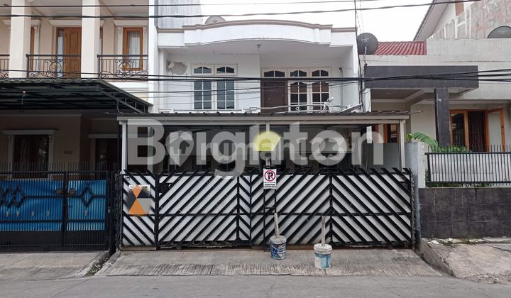 RUMAH CANTIK SIAP HUNI 2 lantai di GADING AYU KELAPA GADING
