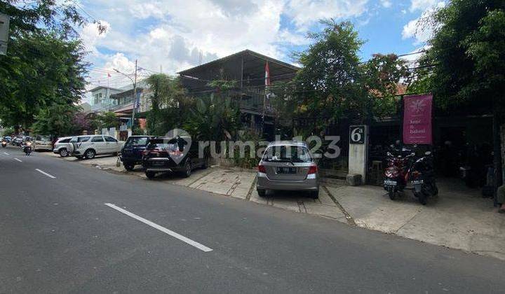 Tebet Timur, Area Bisnis, Lokasi Strategis