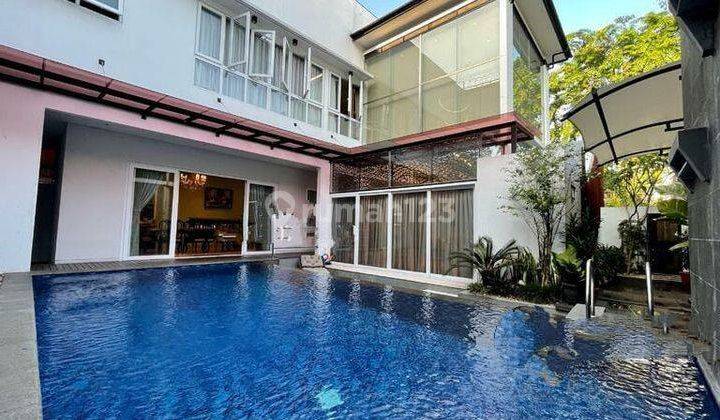 Rumah Paling Mewah Di Tebet Barat, Harga Super Best Deal!  1