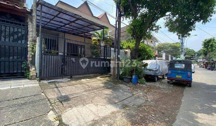 Rumah Di Tebet, Akses Jalan 3 Mobil, Cocok Untuk Kantor Atau Dibangun Kos-Kosan 1