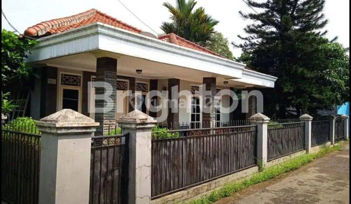 RUMAH SIAP HUNI DAN NYAMAN DENGAN HALAMAN YANG LUAS 1