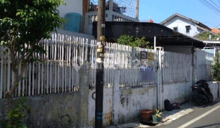 Turun Harga!!!  Rumah tingkat di Kramat Kwitang, Senen, Jakarta Pusat 2