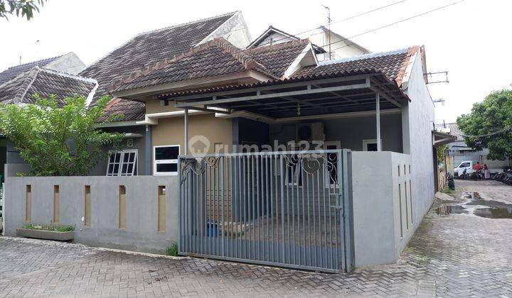 Rumah Hook Griya Arteri Sari  1