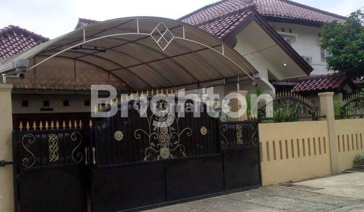 Rumah Mewah Hook  Joglo  Karang Tengah  - Jakarta Barat 2