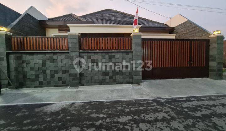 Rumah baru minimalis di sumber banj di Sumber Banjarsari Solo 2