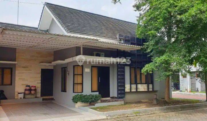 Rumah bagus siap pakai di perum kartasura solo 1