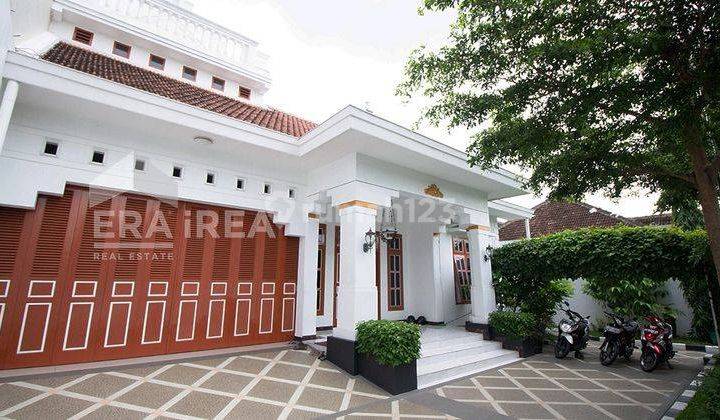 Rumah Mewah Joglo Jati Kuno Banjarsari Banyuanyar Solo 1