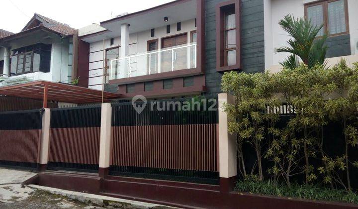 Rumah Di Komplek Elit Mega Raya Paster 1