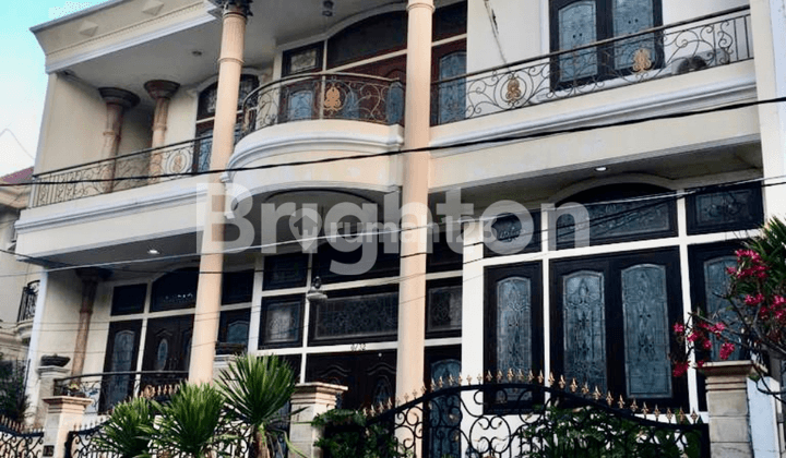 Rumah Darmo Hill Full Furnish 2.5 Lantai Split Level Lokasi Strategis 1