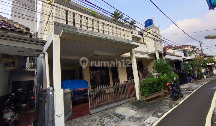 Rumah 2 lantai di Rawasari, Jakarta Pusat 2