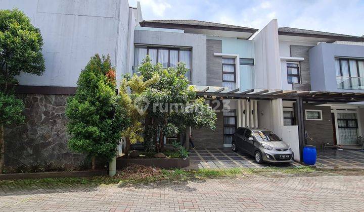 Rumah Minimalis di Komplek Setra Duta, Bandung 1