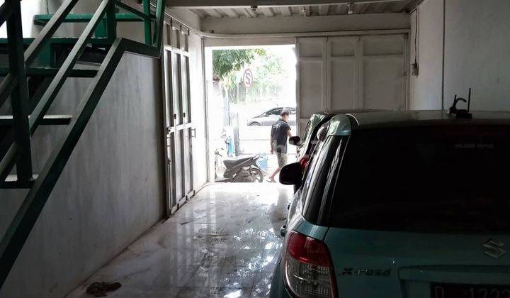 DI  RUMAH DEKAT PINTU TOL KOPO 2