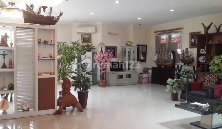 RUMAH HOEK SIAP HUNI DI BUKIT GADING MEDITERANIA, KELAPA GADING, JAKARTA UTARA 2