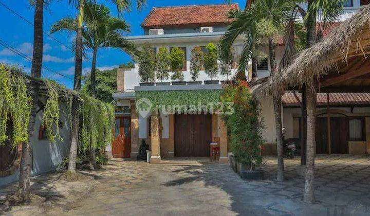 VILLA KOMERSIL ATAU QUEST HOUSE DI CANGGU JALAN UTAMA BATU MEJAN 2