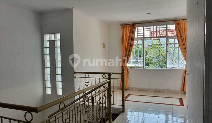 Original CHEAP!! 2-Storey DKI Meruya Plot House Size 9x18 Only 2.9M Negotiable