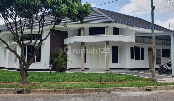 Cepat !! Rumah Baru siap Huni hook cluster Beverly ,Lippo Cikarang 1