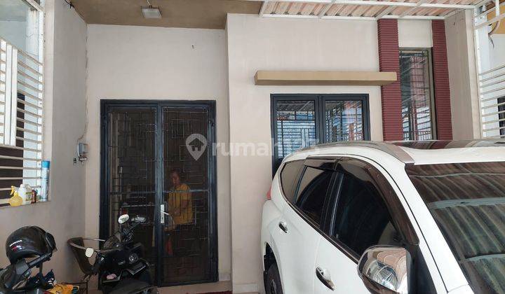 Rumah 2,5 lantai minimalis dalam Cluster di Sunter Jaya 1