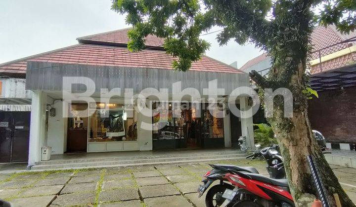 RUMAH BESAR & RUANG USAHA DI LOKASI FAVORIT TENGAH KOTA  SAYAP RIAU BANDUNG 1