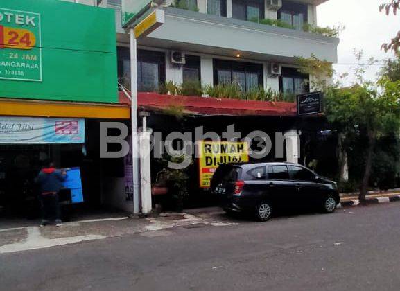 Rumah mewah  2 lantai di pusat kota Yogyakarta 1