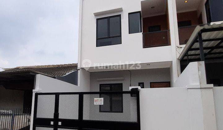 Di jual rumah di komplek taman asri Cipadu Tangerang  1