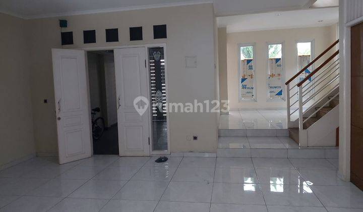 Di jual rumah di jl. kutilang bintaro sektor 2, jaksel 2