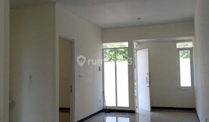 Rumah Bagus Minimalis di Cluster Springville Taman Kopo Indah 5 2