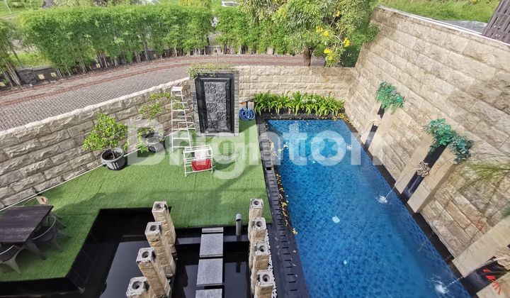 RUMAH MEWAH TAMAN HUNIAN SATELIT SUKOMANUNGGAL 2