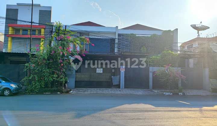 Dijual Property di Kawasan Perbankan  2