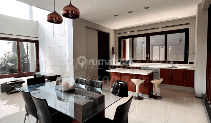 Rumah 2 Lantai, Baru Gress, Minimalis, Row Jalan depan Lebar + Paving, Siap Huni, Bisa untuk Rumah Tinggal/Kantor 1