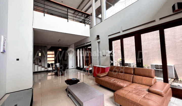 Rumah 2 Lantai, Baru Gress, Minimalis, Row Jalan depan Lebar + Paving, Siap Huni, Bisa untuk Rumah Tinggal/Kantor 2