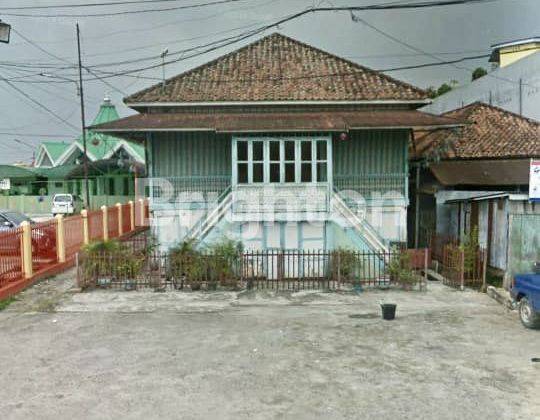 RUMAH PANGGUNG ASLI BELANDA DEKAT SUNGAI MUSI PALEMBANG 1