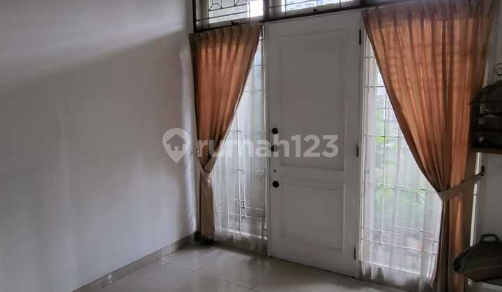 Rumah di Bendungan Hilir Rumah di Bendungan Hilir