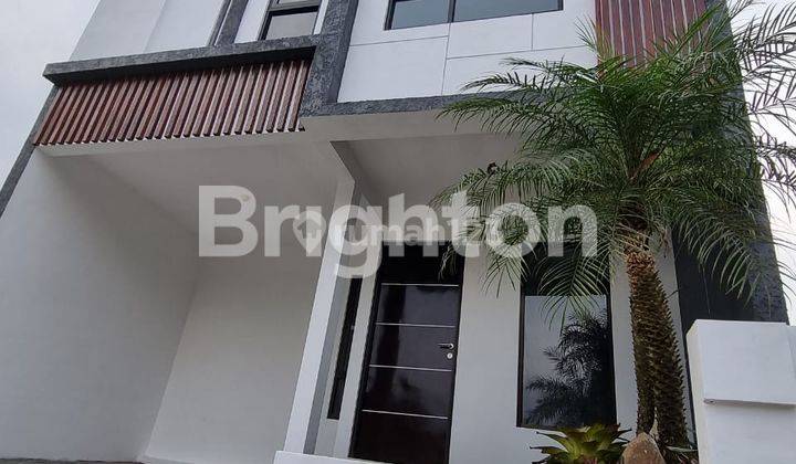 Rumah 2 lantai  dibawah 1 M unit ready  kota Batu 1