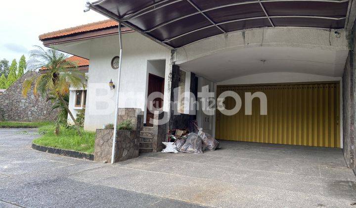 RUMAH DI JEMURSARI SELATAN SURABAYA SELANGKAH KE RAYA JEMURSARI 2