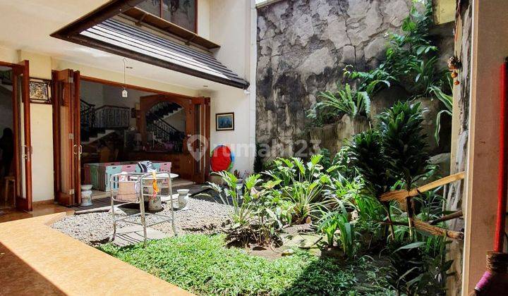 Rumah Semi Furnished di jalan Naripan, Bandung Kota 2