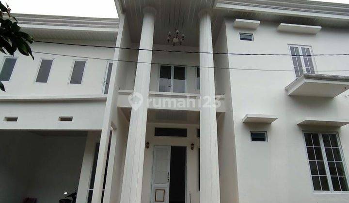 MURAH RUMAH BARU BRAND NEW DI HOEK 2 LANTAI CIRACAS JAKARTA TIMUR 1