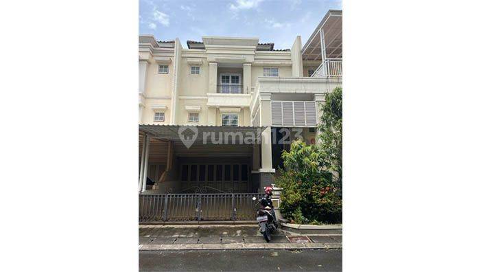 Rumah Semi Furnish Gading Grande, Kelapa Gading Luas 8x20m2 1