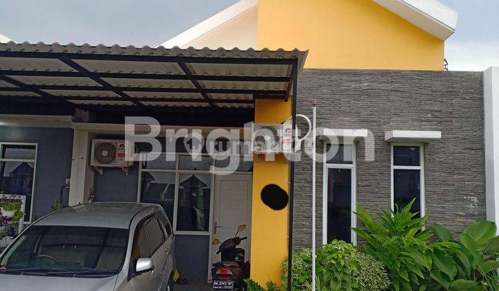 RUMAH MINIMALIS, SIAP HUNI, FULL FURNISHED DENGAN SISTEM CLUSTER ONE GATE DI DAERAH COLOMADU DEKAT BANDARA ADI SUMARMO 1