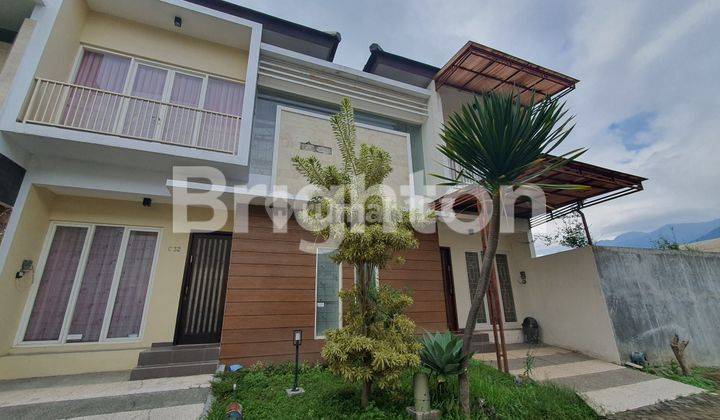 Rumah 3 lantai luas dikawasan elit samping Mall Batu 1