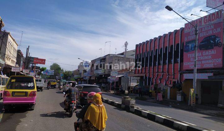 Rumah dengan tanah komersial, lokasi premium,karawang kota. 2